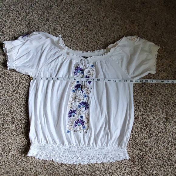 RXB embroidered boho top, size M - Picture 5 of 8